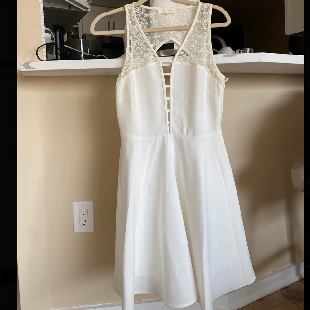 Sugarlips New without tags white party dress -M
